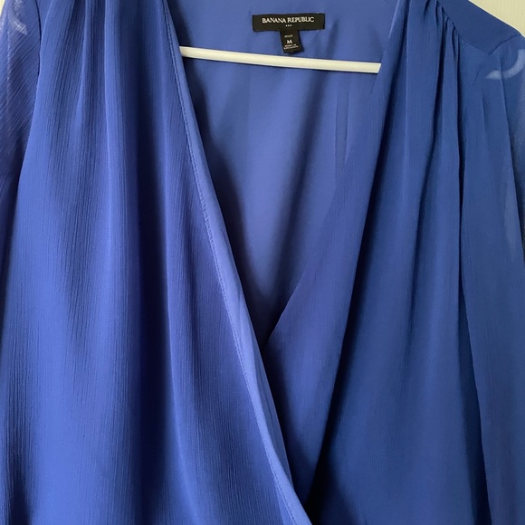 Women’s Banana Republic blouse - Picture 3 of 7